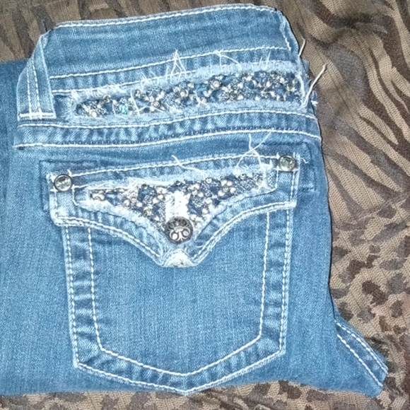 Miss Me Jeans - Picture 2 of 4